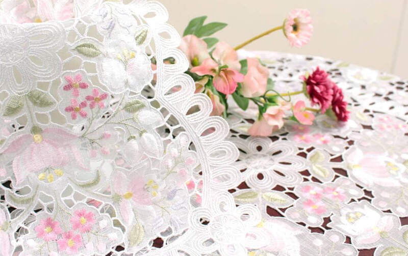 カロチャ調刺繍 ドイリー 約25cm [Danube]