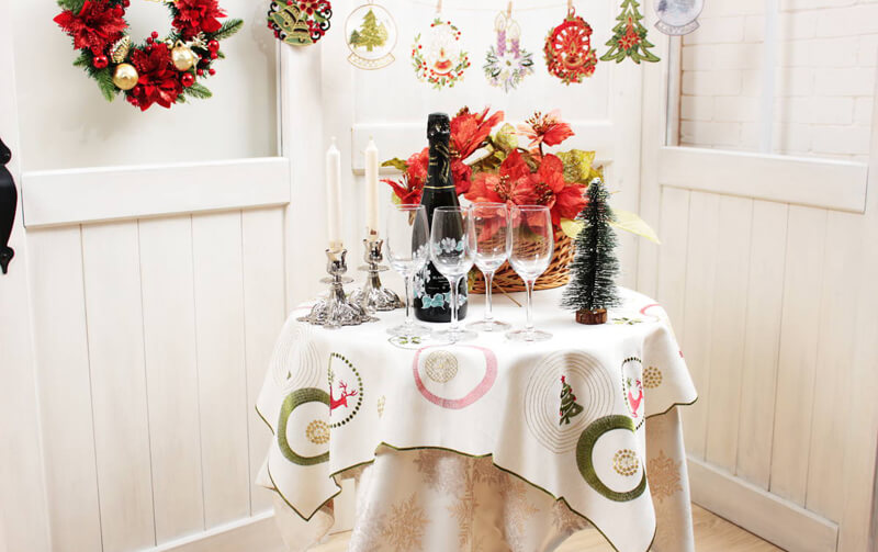 Xmas テーブルクロス 約85×85cm