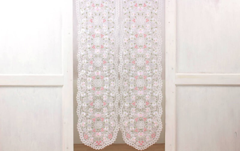 カロチャ調刺繍 のれん 約85×150cm [Danube]