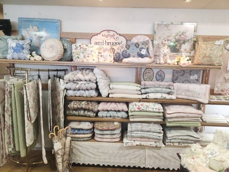 谷山ショップ｜インテリアレース・テーブルクロス・うさぎ雑貨・刺繍と