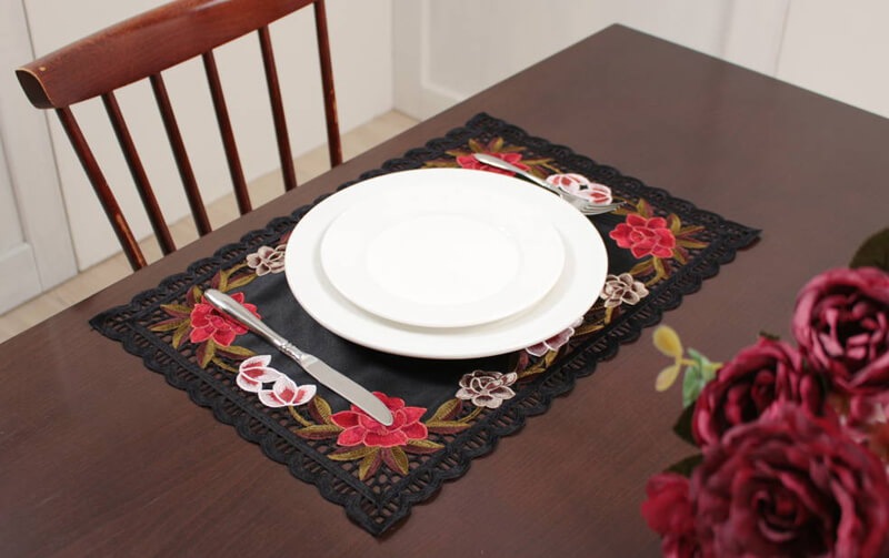 高密度カラー刺繍 ランチョンマット 約35×50cm [ardente]