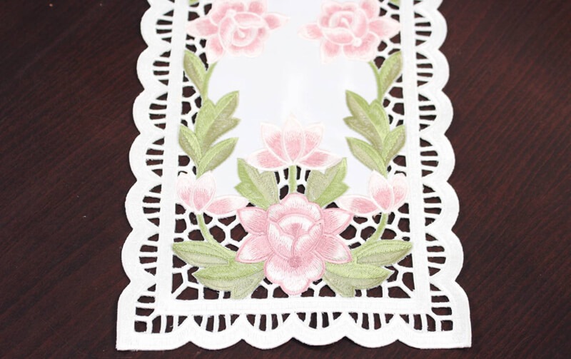 高密度カラー刺繍 テーブルセンター 約20×40cm [Almente]