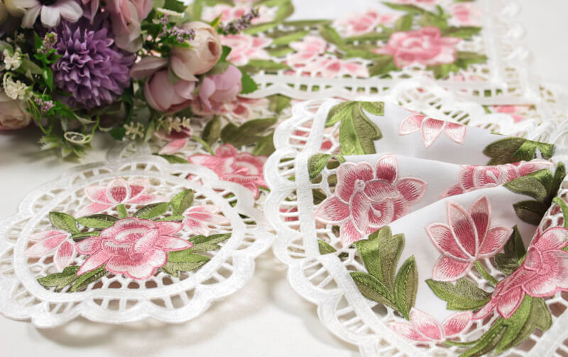高密度カラー刺繍 ドイリー 約16cm [Almente]