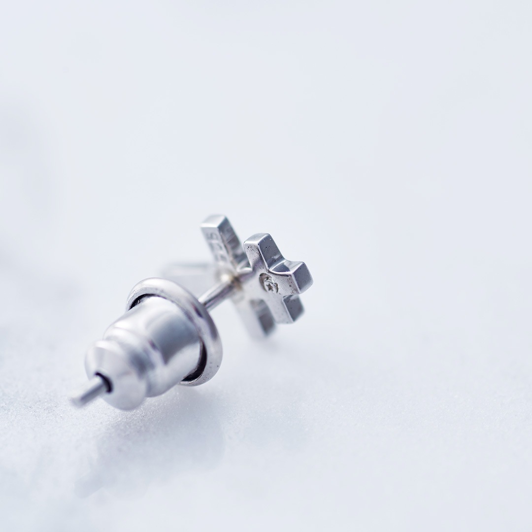 LEALTAD PIERCE �ꥢ�륿�åɥԥ���