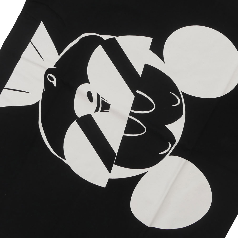 コムデギャルソン　ディズニー コム デ ギャルソンの「CDG」とディズニーによる“ミッキーマウス