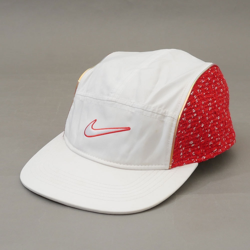 Supreme Nike Boucle Running cap White
