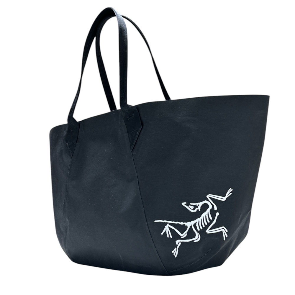 Arc'teryx グレー トートバッグ 都市の自転車移動におすすめしたい Arc'teryxの耐水ショルダー