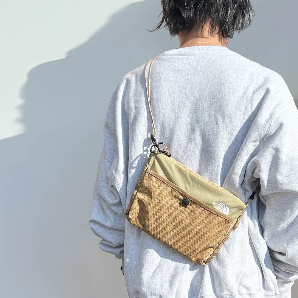 (2025新作)新品 ザ ノースフェイス THE NORTH FACE 店舗限定 Terra Lumbar Pouch テラ ランバー ポーチ ショルダー バッグ サコッシュ 軽量 薄型 ナイロン NM82572R グッズ 期間限定ポイント5倍キャンペーン中!!] 新品 ザ ノースフェイス THE