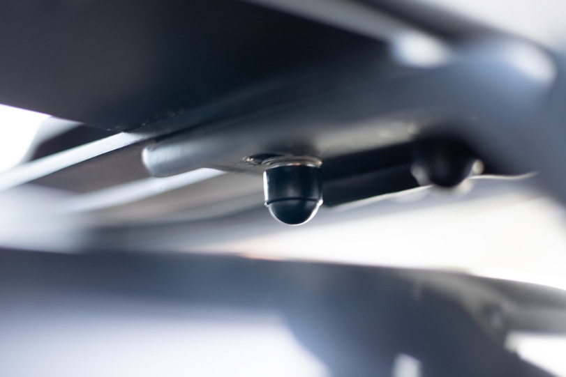 補修部品 <br> スクエアルーフラック用 <br> ボルトキャップ