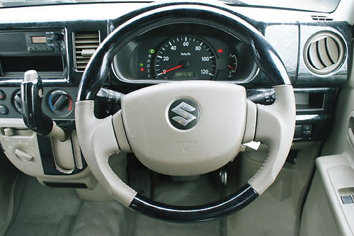 エブリィ DA64V ステアリング 黒ウッド調 | はろーすぺしゃる,カスタム