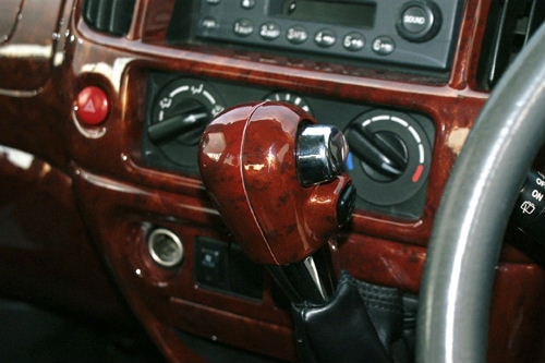 エブリィ　スクラム　　DA62W　3Dシフトレバーカバー　茶ウッド調