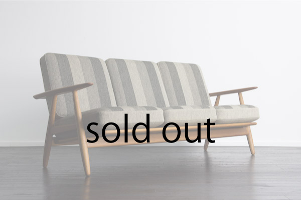 GE240 3seaters sofa by Hans J Wegner