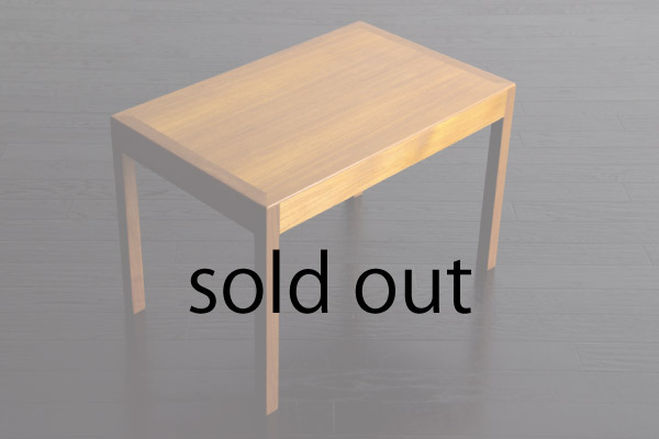 AT17 Coffee Table by Hans.J.Wegner