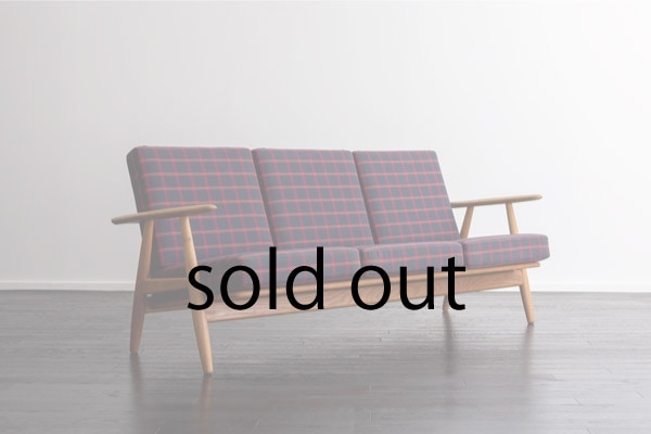 GE240 3seaters Sofa by Hans J Wegner