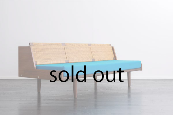GE258 Daybed by Hans J Wegner