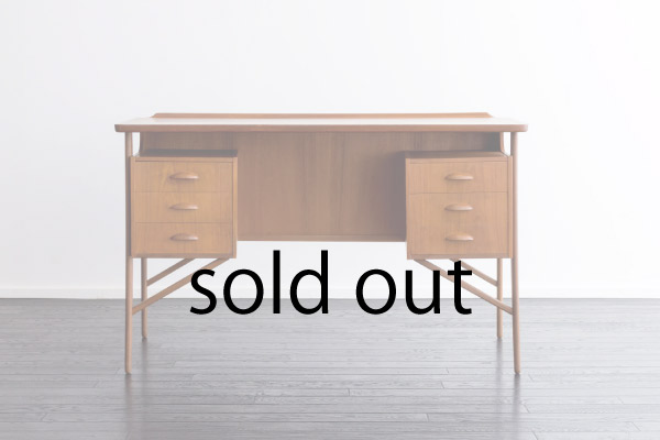 Desk by Svend Age Madsen