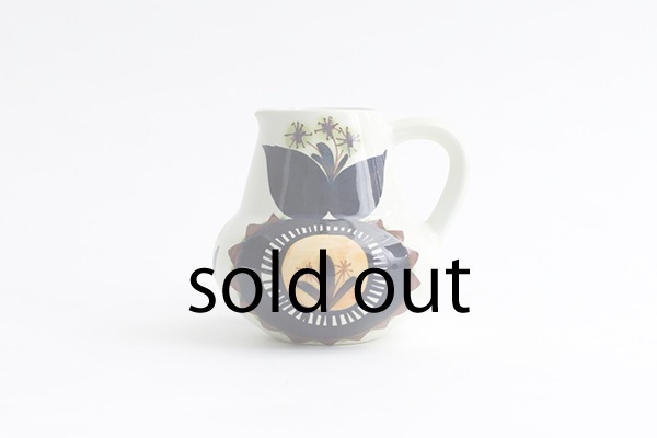 Jug designed by Marianne Johnson