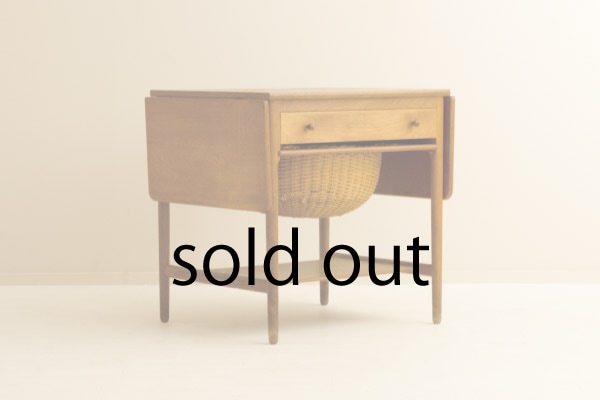AT33 Sewing Table by Hans.J.Wegner