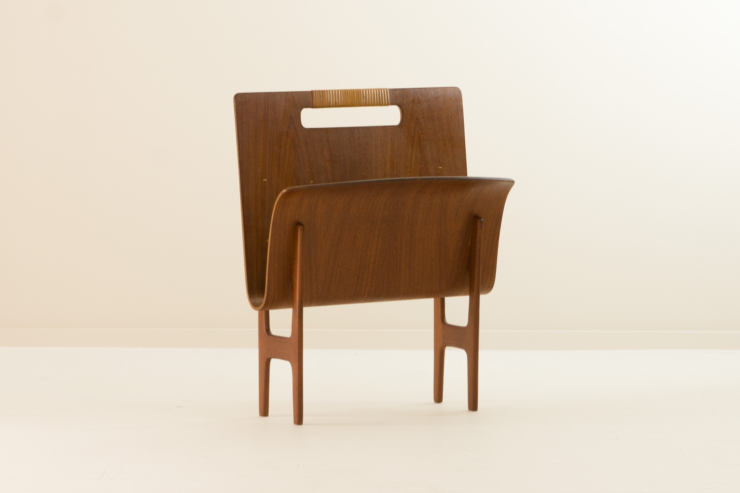 Magazine Rack Ejnar Larsen & Aksel Bender Madsen チーク 北欧
