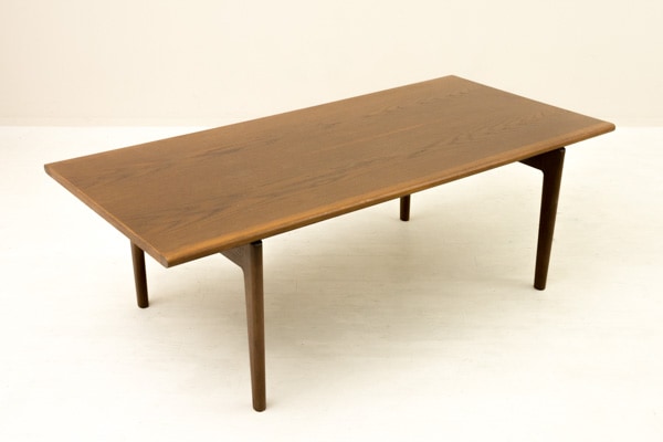 GE510 Coffee Table by Hans J Wegner