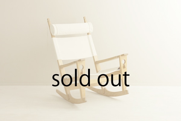 GE673 Keyhole Rocking Chair by Hans J Wegner