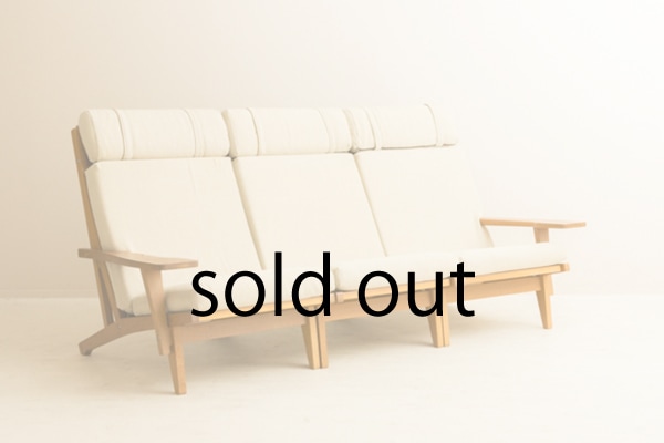 GE375 Sofa set by Hans J Wegner