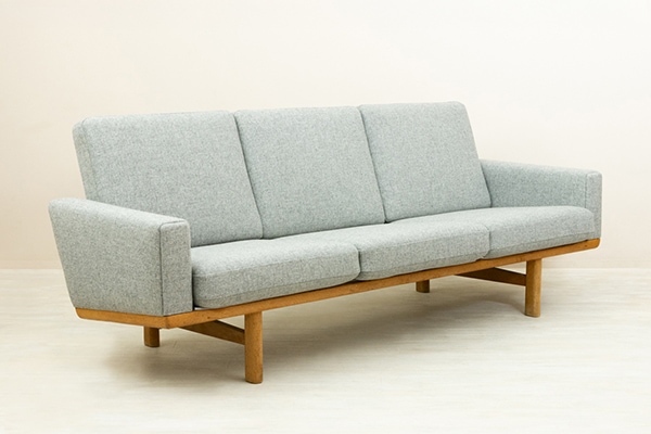 Hans J. Wegner�ʥϥ󥹡�J���������ʡ��� GE236 3 Seater Sofa �̲�������ơ������ե� 1950ǯ�塦�����ޡ��������ࡦ���ͳݤ�