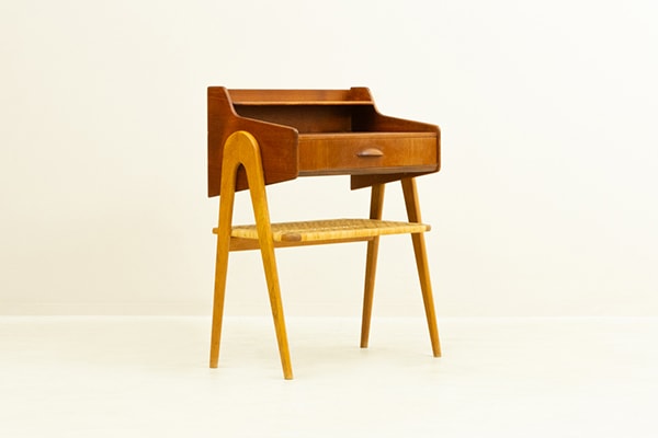���⡼��������� Johannes Sorth�ʥ�ϥͥ����������˥ǥ����� �������ߥ������� ��Small Chest with Rattan Shelf by Johannes Sorth���̲�������ơ���