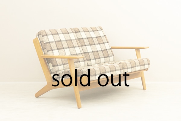 GE290 2 Seater Sofa by Hans J Wegner