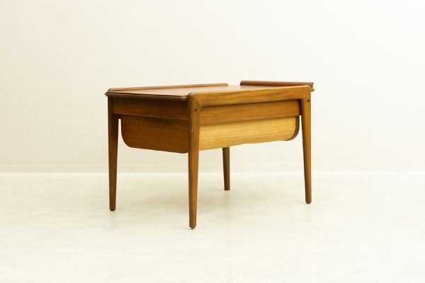 ǥޡ  ⡼ơ֥Small Teak Table with Removable Top & Storage from DenmarkʻڤդǼ̲ơ