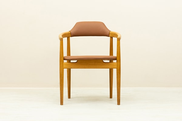 �ǥ�ޡ����� �������� �� ������ơ����쥶�� �������������Oak Arm Chair with Vintage Leather from Denmark���̲�������ơ������ݤߤΤ�������ʥե졼���