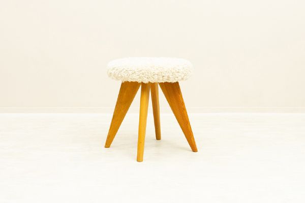̲ơ ġLambskin Stool  ǥޡȶ