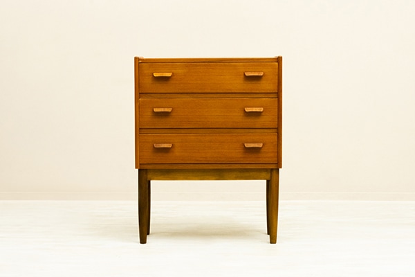 Teak Small Chest by Poul M. Volther�ʥݡ��롦M�������륿���ˡå��⡼��������� �������ࡦ�ӡ����� �̲�������ơ��� �ǥ�ޡ�����