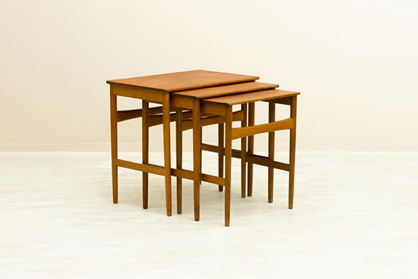 AT40 Nest Table by Hans J. Wegner�ʥϥ󥹡�J���������ʡ��ˡåͥ��ȥơ��֥� �������� �̲�������ơ��� �����ɥơ��֥� �ǥ�ޡ�����