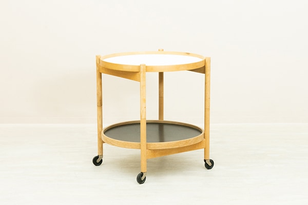 Tray Table by Hans Bolling�åȥ쥤�ơ��֥� �����ɥơ��֥� �̲�������ơ��� �ǥ�ޡ����� ��곰���ȥ쥤