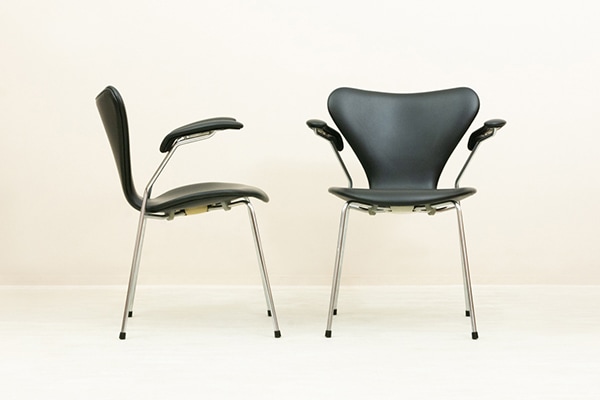��2�ӥ��åȡ� Arne Jacobsen (����͡��䥳�֥���) FH3207 Seven chair �̲�������ơ��� | ������