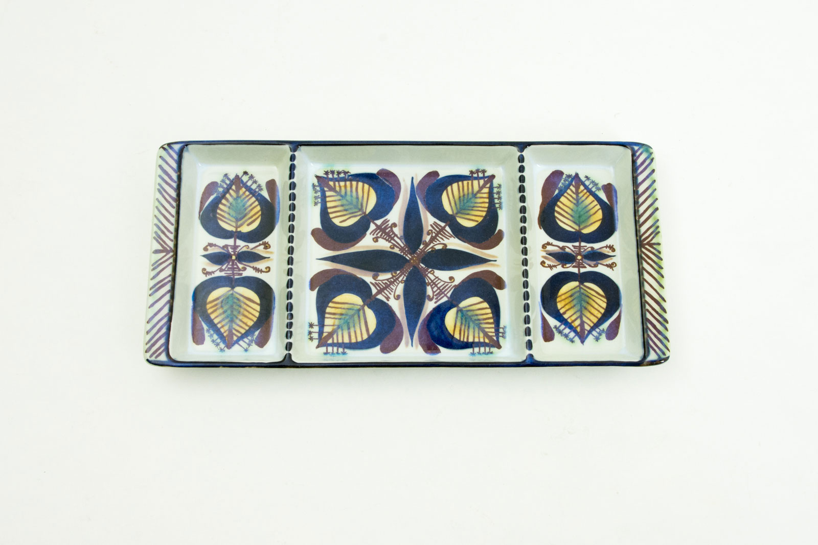 Tenera Dish designed by Marianne Johnson