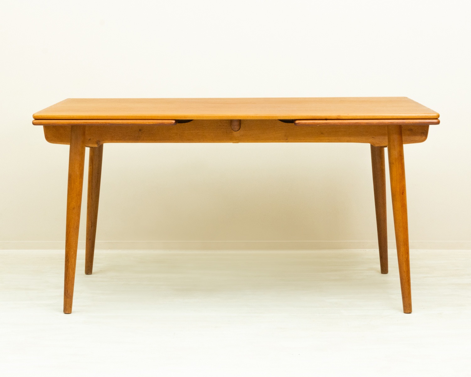 AT312 Dinning Table by Hans J. Wegner�å����˥󥰥ơ��֥� �������ࡦ�������� �̲�������ơ��� �������ƥ󥷥��