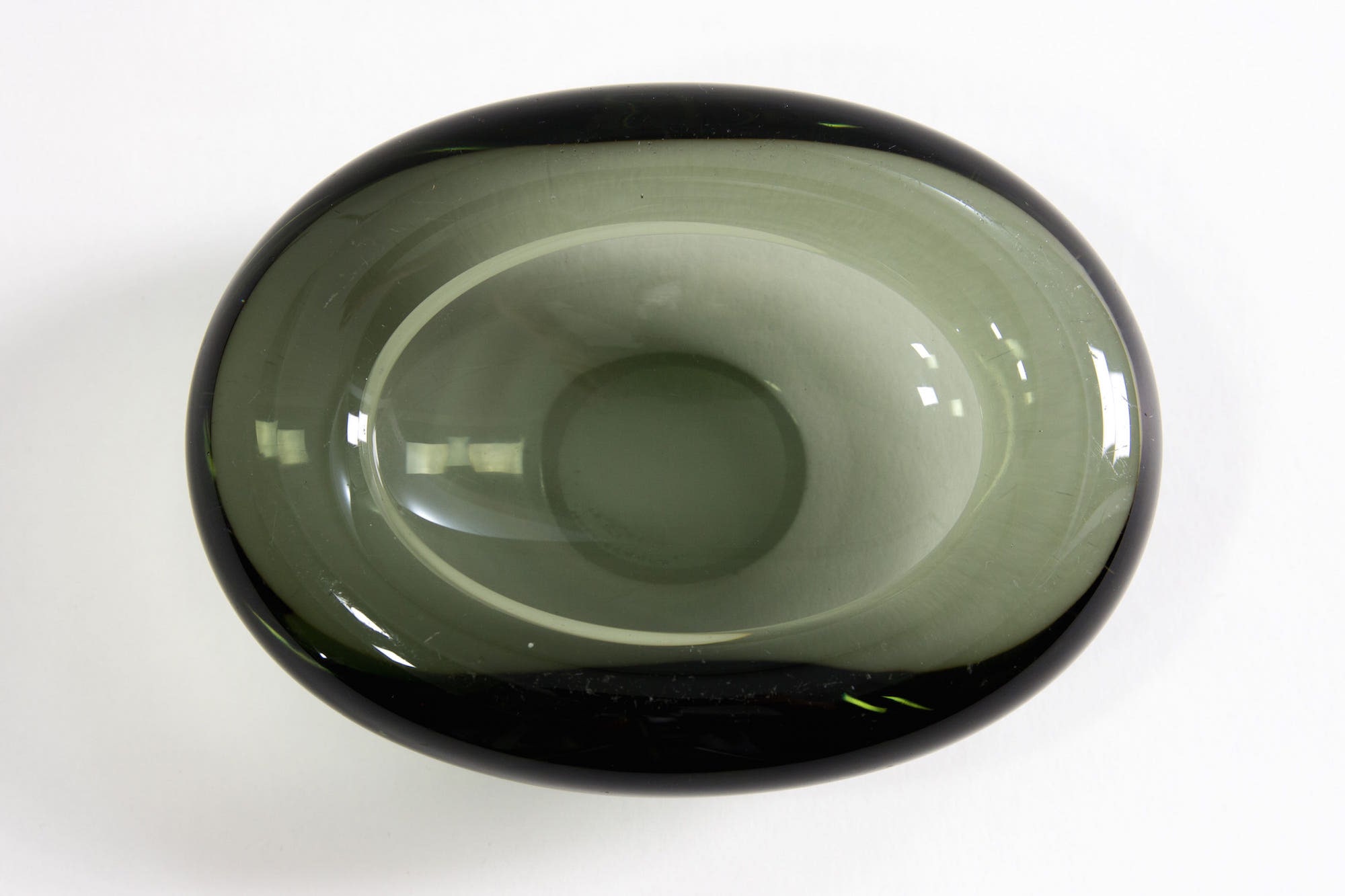 ⬇️ヴィンテージ ドーム パテ ド ヴェール クリスタル イチジクの葉の皿 Holmegaard Smoke Art Glass Ashtray