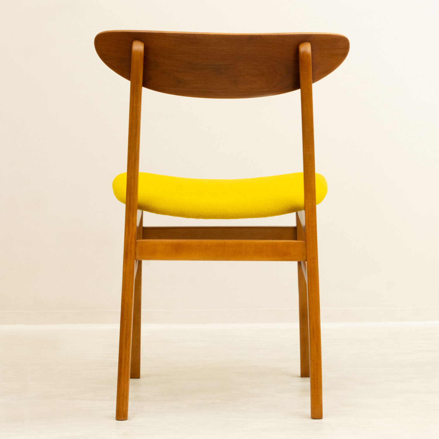 ��4�ӥ��åȡۥ����˥󥰥����� �̲�������ơ��� �������� �ʥǥ�ޡ������ˡ�Scandinavian Vintage Teak Dining Chairs – Set of 4, Denmark