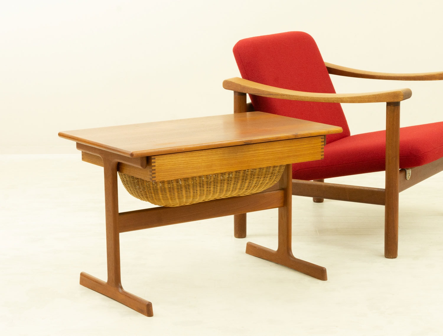 Kai Kristiansen ソーイングテーブル チーク ラタン 北欧家具 通販