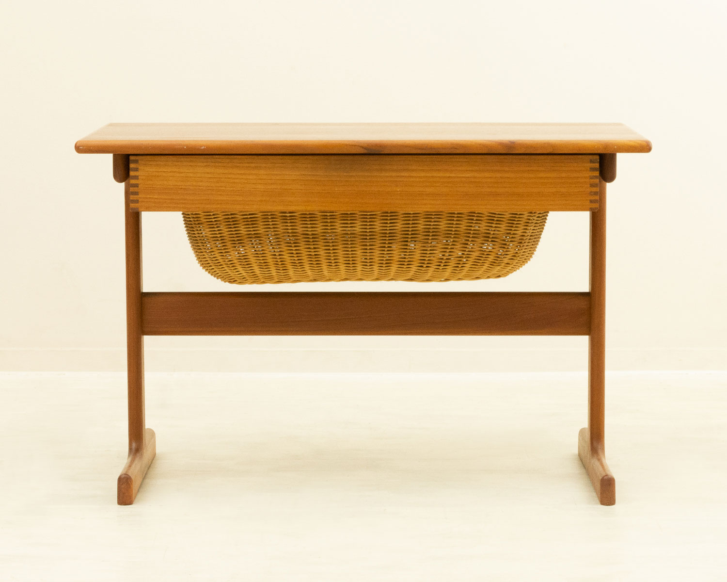 Kai Kristiansen ソーイングテーブル チーク ラタン 北欧家具 通販