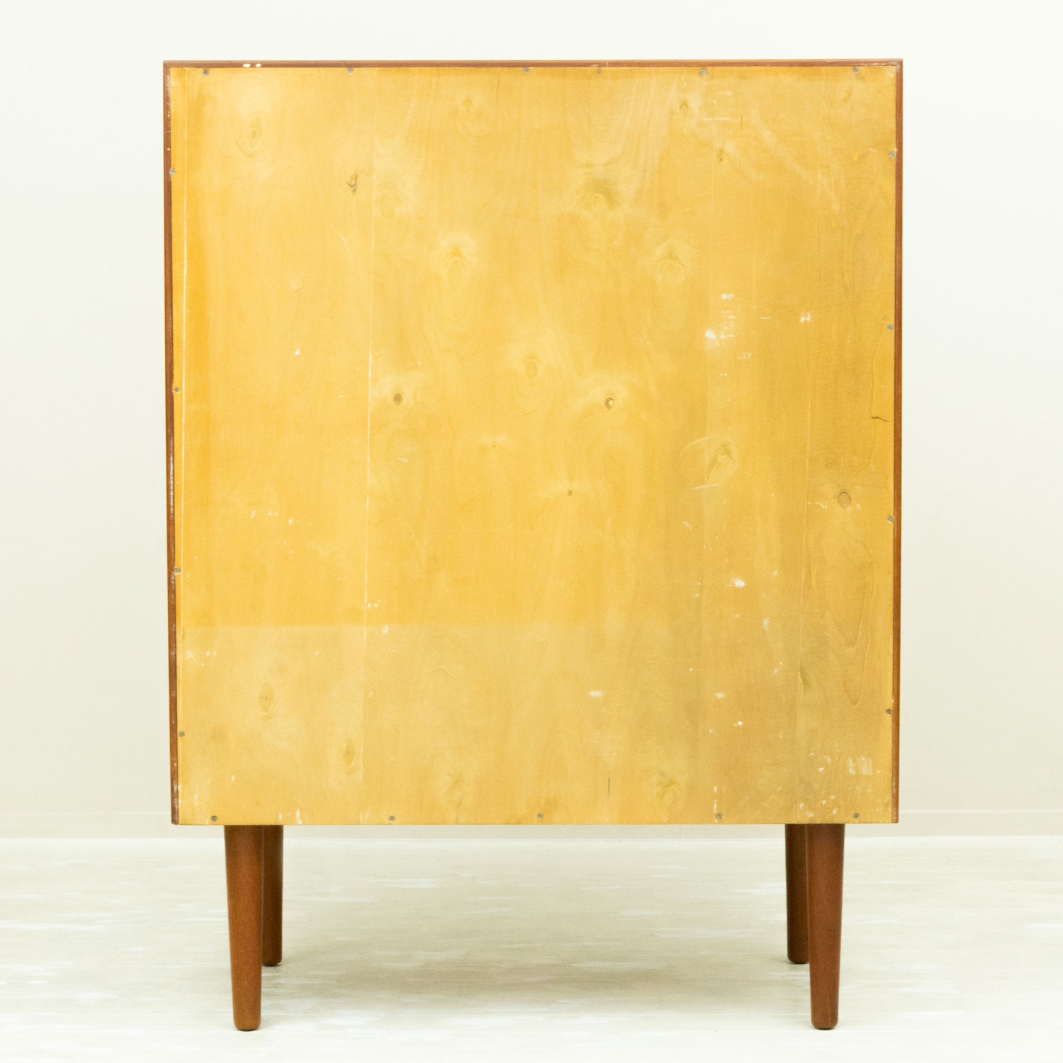 Chest by Arne Vodder