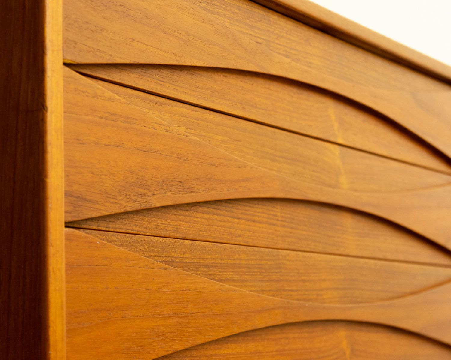 Chest by Arne Vodder