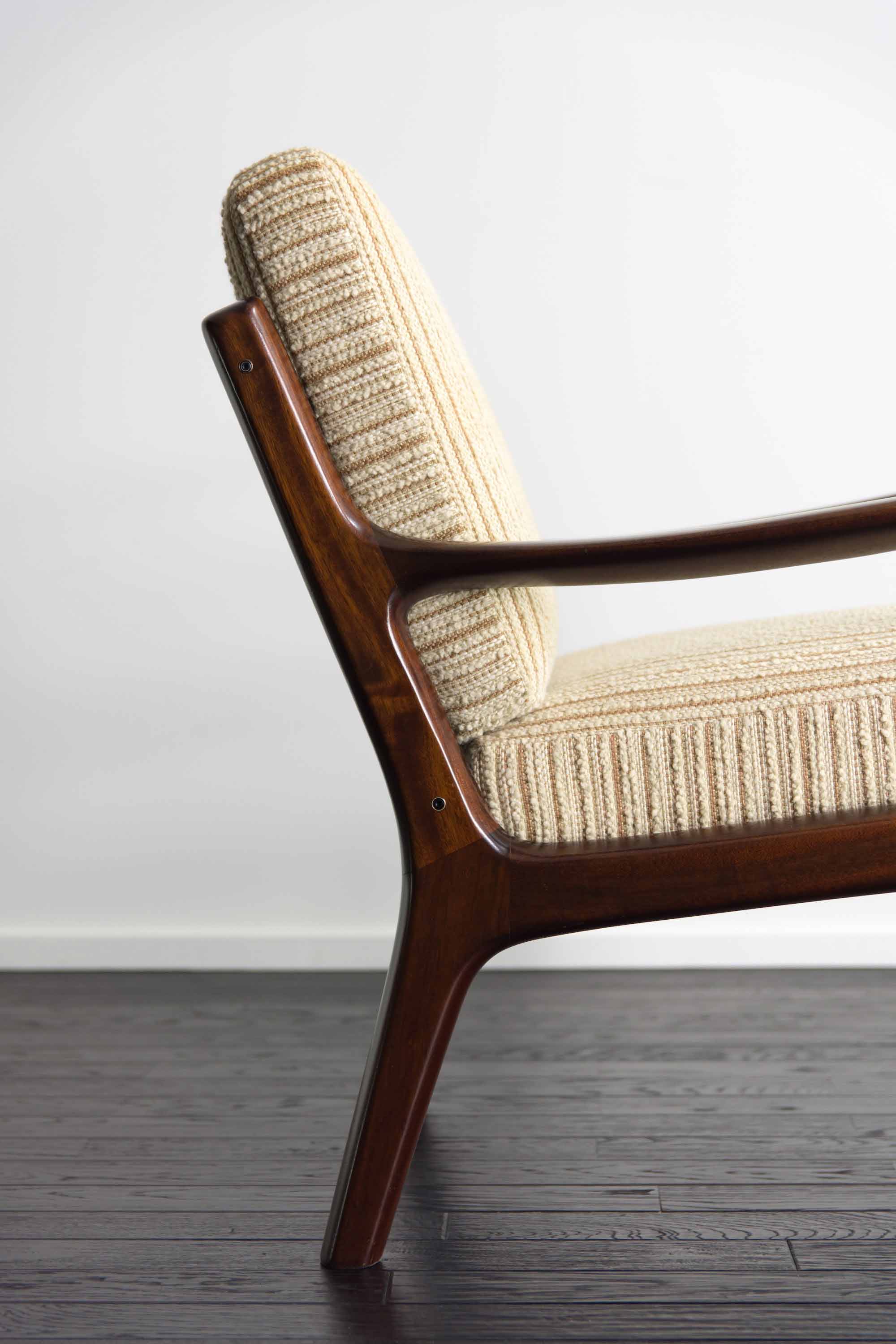 #169 Easy Chair by Ole Wanscher (OUTLET)