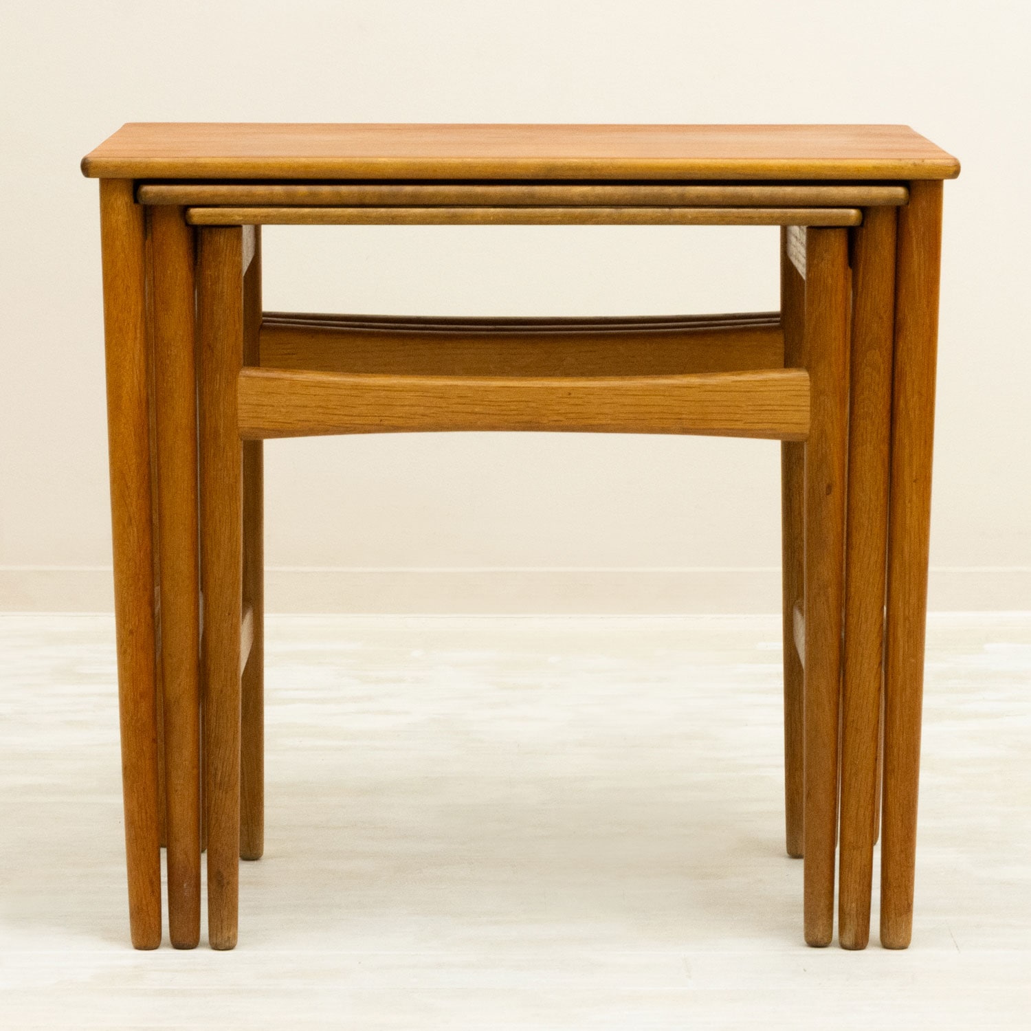 AT40 Nest Table by Hans J Wegner(�ϥ󥹡�J���������ʡ�)