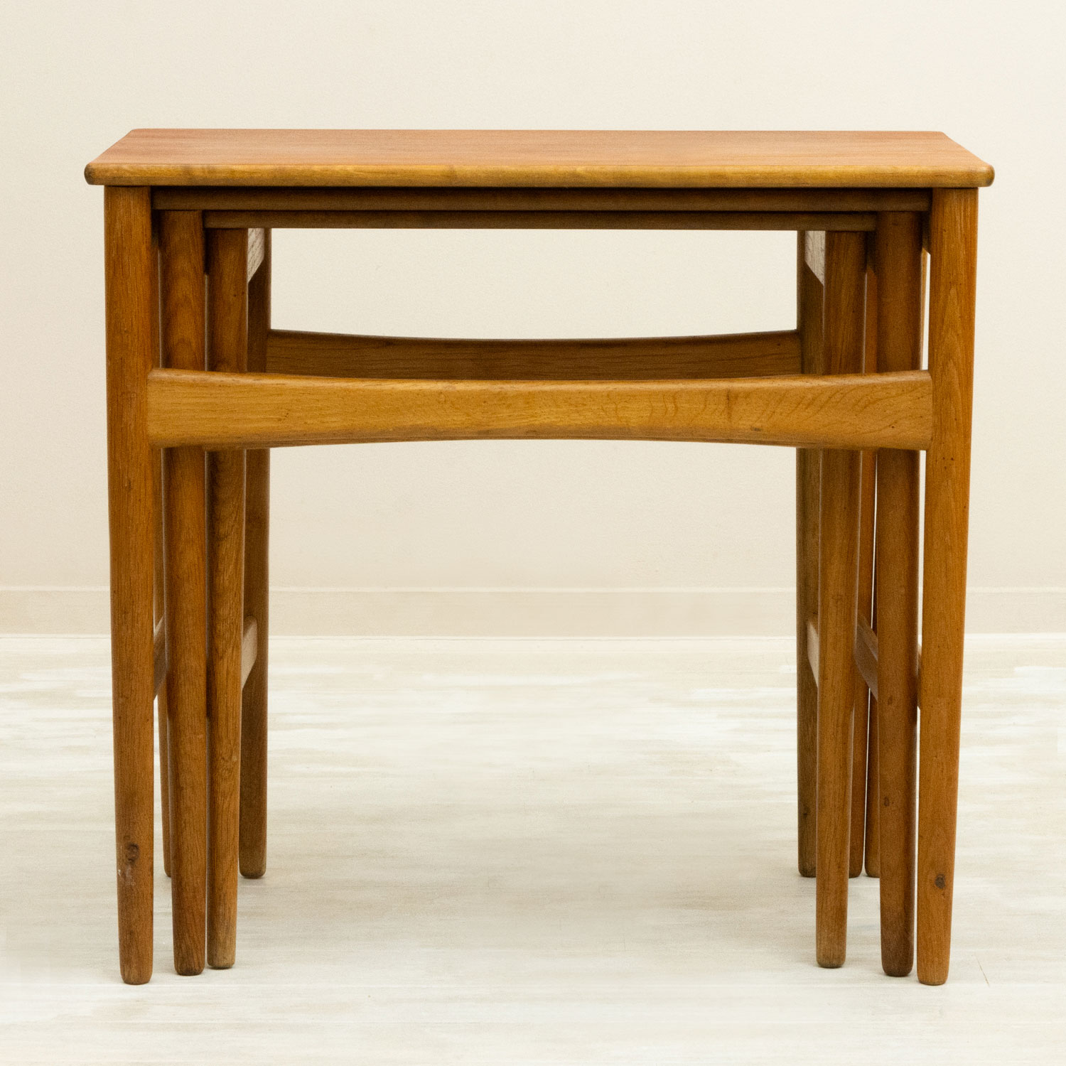 AT40 Nest Table by Hans J Wegner(�ϥ󥹡�J���������ʡ�)