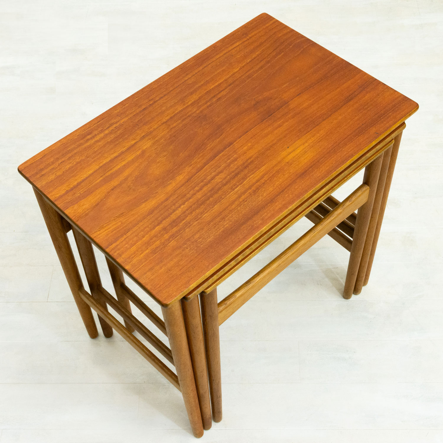 AT40 Nest Table by Hans J Wegner(�ϥ󥹡�J���������ʡ�)