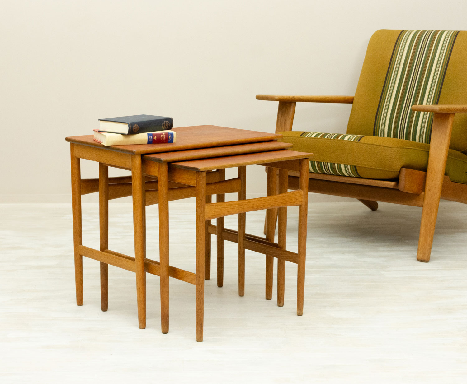 AT40 Nest Table by Hans J Wegner(�ϥ󥹡�J���������ʡ�)