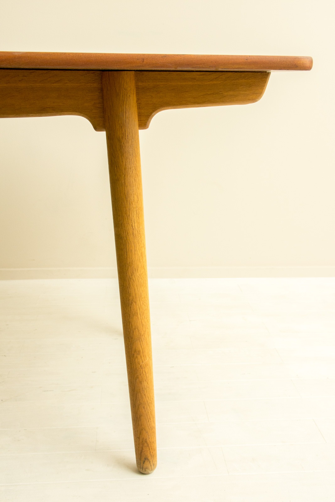 エクステンションテーブル ウェグナーの北欧家具通販